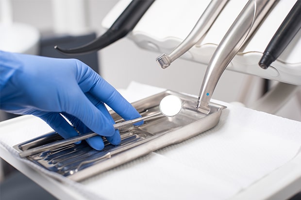 Medical devices made of metal